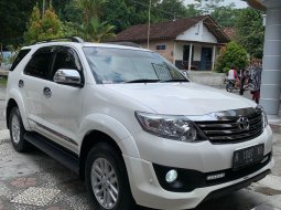 DI Yogyakarta, jual mobil Toyota Fortuner TRD 2011 dengan harga terjangkau 2