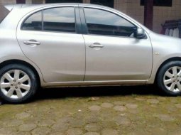 Nissan March 2011 Jawa Tengah dijual dengan harga termurah 2