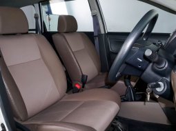 Daihatsu Xenia 1.3 X MT 2018 Putih 9