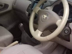 Banten, Toyota Kijang Innova G 2006 kondisi terawat 3