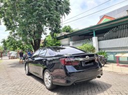 Toyota Camry 2.5 V Hitam km low atas nama pribadi 2