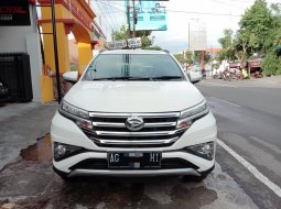 Jual Mobil Bekas, Promo Daihatsu Terios R M/T 2018 Putih 1