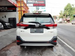 Jual Mobil Bekas, Promo Daihatsu Terios R M/T 2018 Putih 5