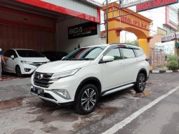 Jual Mobil Bekas, Promo Daihatsu Terios R M/T 2018 Putih 6