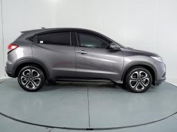 Honda HRV E SE AT 2019 Abu-Abu 7