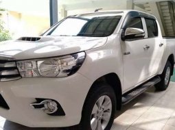 Promo Booking Fee Toyota Hilux murah tahun 2017 2