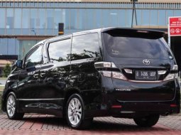 Toyota Vellfire Z 2012 MPV 9