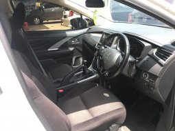 Jual Mobil Bekas, Promo Mitsubishi Xpander Exceed A/T 2019 Putih 4