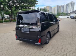 Toyota Voxy CVT Innazuma 2018 Hitam KM 33 Ribu 7