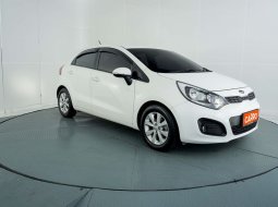 JUAL Kia Rio SE 1.4 MT 2012 Putih 1