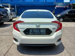 Honda Civic ES 2018 2