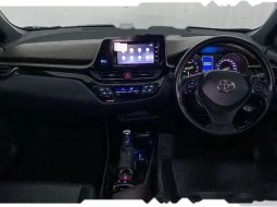 Mobil Toyota C-HR 2018 terbaik di DKI Jakarta 3