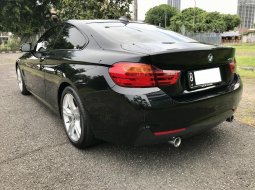 BMW 4 Series 435i Coupe AT 2015 Hitam 5