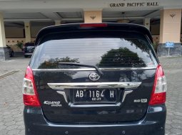 Innova V 2.0 Matic Bensin 2012 1