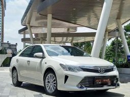 Jual mobil bekas murah Toyota Camry V 2016 di Banten 17