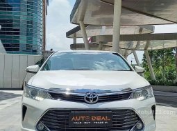 Jual mobil bekas murah Toyota Camry V 2016 di Banten 18