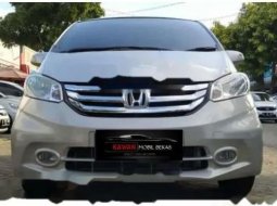 Banten, Honda Freed E 2014 kondisi terawat 6