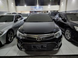 Toyota Camry 2.5 V Hitam 3