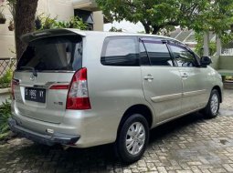 Dijual mobil bekas Toyota Kijang Innova , Jawa Timur  3