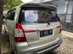 Dijual mobil bekas Toyota Kijang Innova , Jawa Timur  5