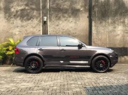 Jual mobil bekas murah Porsche Cayenne 2010 di DKI Jakarta 8