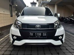 Mobil Toyota Rush 2015 terbaik di Bali 2