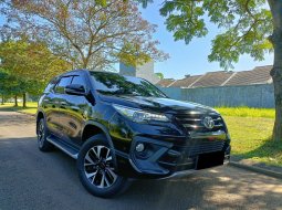 Toyota Fortuner 2.4 VRZ TRD Matic AT 2018 Hitam 3