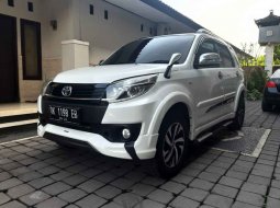 Mobil Toyota Rush 2015 terbaik di Bali 1