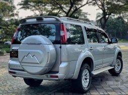 Mobil Ford Everest 2013 XLT XLT XLT terbaik di Banten 6