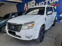 Jawa Timur, jual mobil Ford Everest 10-S 10-S 10-S 2011 dengan harga terjangkau 10