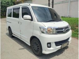 Jual mobil Daihatsu Luxio X Prestige 2012 bekas, Banten 1