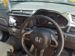 Honda Brio E M/T  2019 4