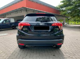 Honda HRV S CVT Matic 2017 Hitam 10