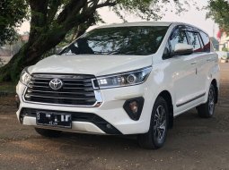 Toyota Kijang Innova V A/T Diesel 2021 Putih KM 11rb TERAWAT BGT SIAP PAKAI JAMIN SUKA BGT BUKTIIN 1