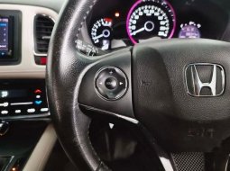 Mobil Honda HR-V 2016 E Special Edition terbaik di DKI Jakarta 2