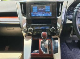 Toyota Alphard 2.5 G A/T 2016 10