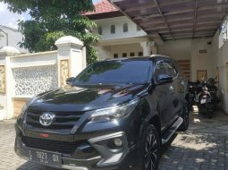 Jawa Timur, Toyota Fortuner TRD 2017 kondisi terawat 1