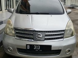 Jual Nissan Grand Livina Ultimate 2010 harga murah di DKI Jakarta 5