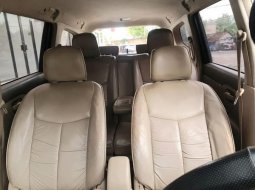 Jual Nissan Grand Livina Ultimate 2010 harga murah di DKI Jakarta 4