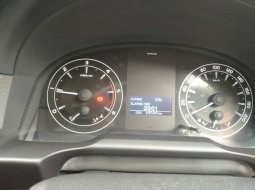 Mobil Toyota Kijang Innova 2016 G Luxury M/T Gasoline dijual, Jawa Timur 4