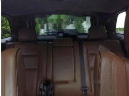 Mobil Jeep Grand Cherokee 2012 Overland terbaik di DKI Jakarta 8