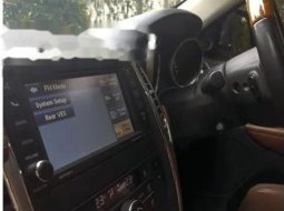 Mobil Jeep Grand Cherokee 2012 Overland terbaik di DKI Jakarta 4