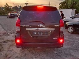 Riau, Toyota Avanza 2014 kondisi terawat 3
