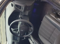 Honda HRV E A/T ( Matic ) 2017 Putih Siap Pakai Good Condition 3