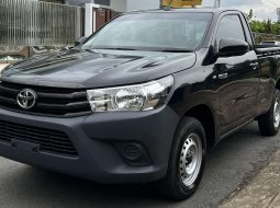 Toyota Hilux S-Cab 2.0 L M/T BENSIN 2017 1