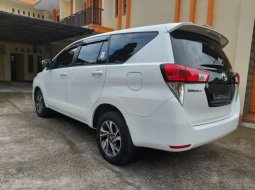 Toyota Kijang Innova (2020) 2.4 V SOLAR MATIC KM 5000