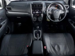 Toyota Avanza 1.3 Veloz MT 2016 Silver 8