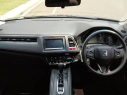 Honda HR-V 1.5cc CVT Tahun 2017 MPV 7