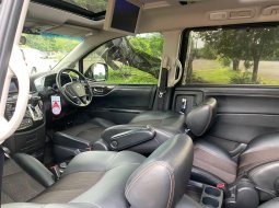 Nissan Elgrand Highway Star 2014 Hitam 3