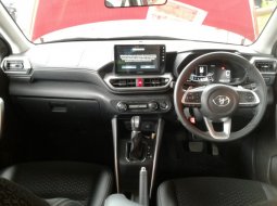 Toyota Raize 1.0T S CVT 2021 Merah 6